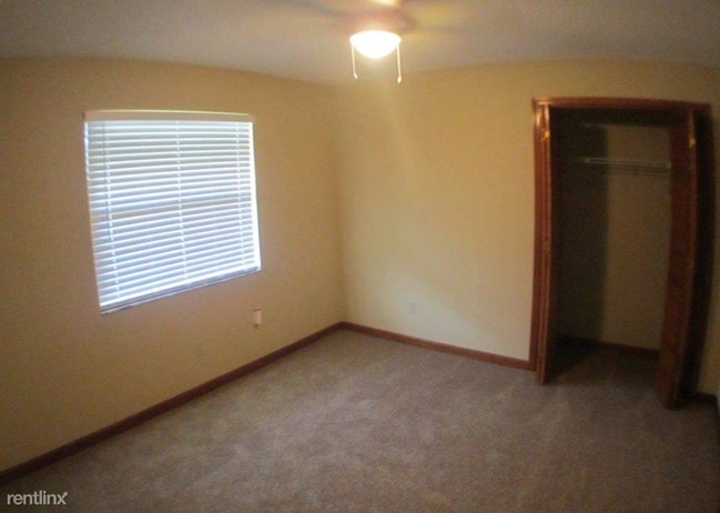 Building Photo - 2766 Pebbleridge Ct