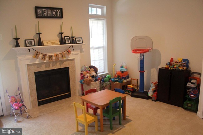 Building Photo - 3577 Ellery Cir