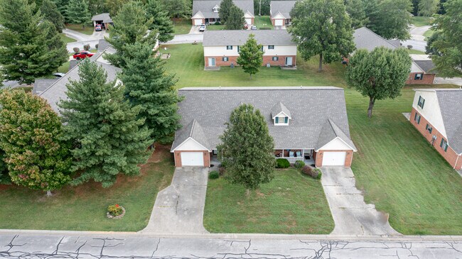 Foto del edificio - 44 Arlington Ct