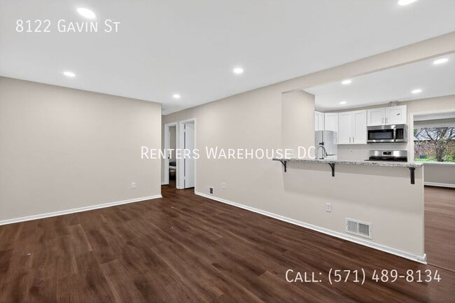 Foto del edificio - 8122 Gavin St