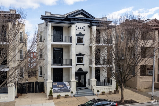 Photo - The Hills at Lakeview Apartments