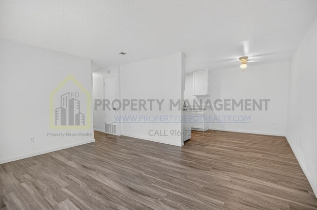 Building Photo - Arleta Ct