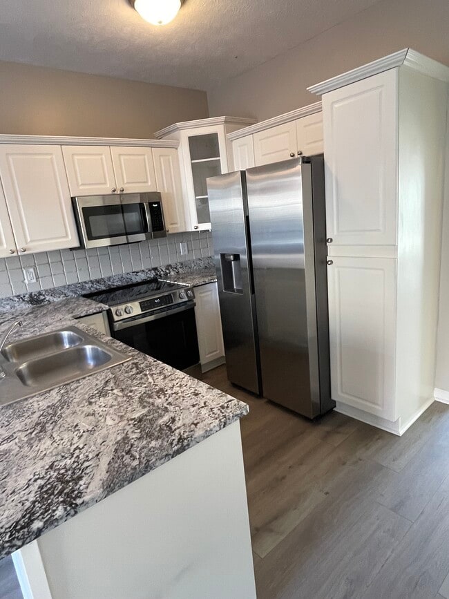 Building Photo - 730 Spence Enclave Ln