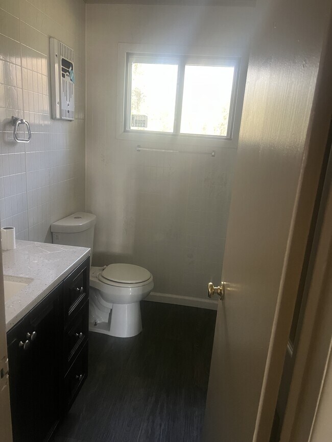 Foto del edificio - 3141 Joyce Dr