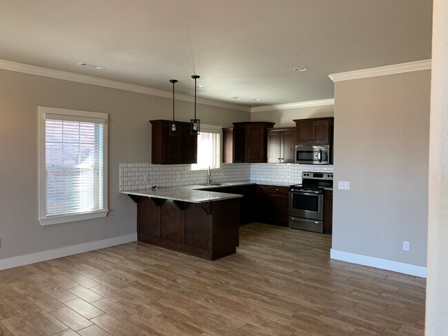Foto del edificio - 1709 SW Stonegrove Rd