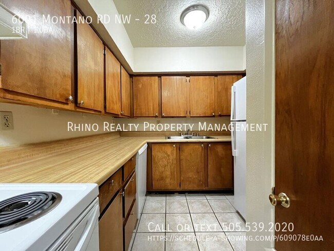Foto del edificio - 6001 Montaño Rd NW