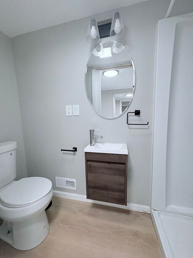 Foto del edificio - Charming 4 beds 3 baths in Reynoldsbug!