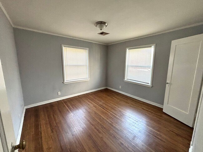 Foto del edificio - Beautiful Cozy 2 bedroom home