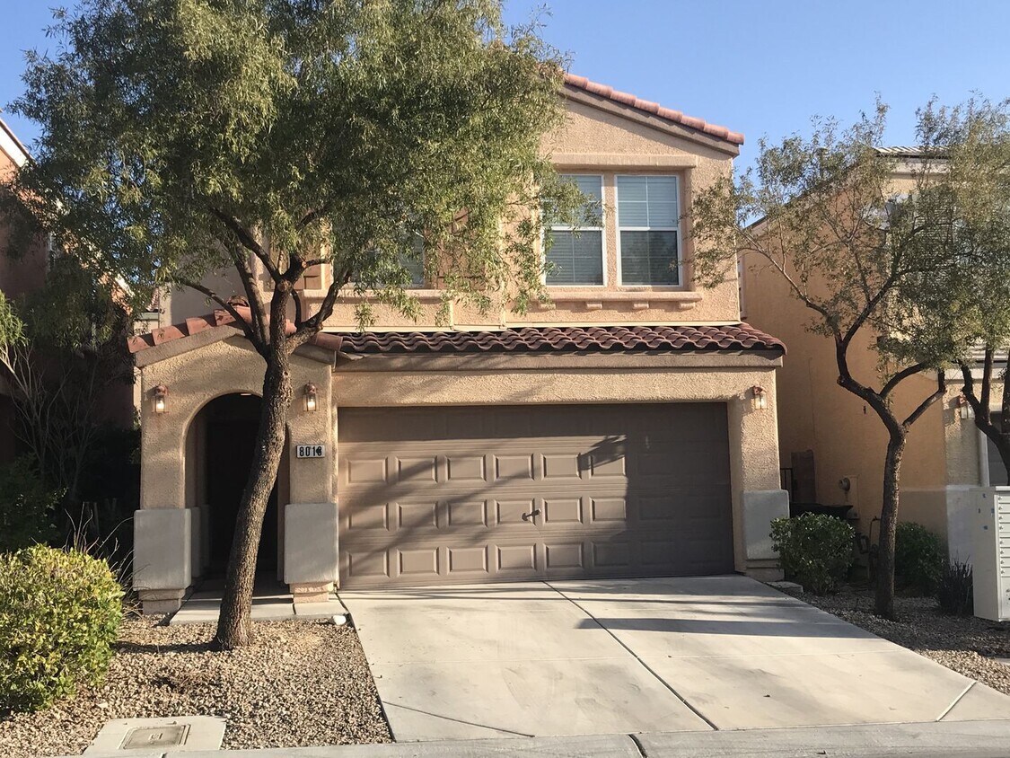 4 bedroom 3 bath + Loft! Mountain's Edge - 4 bedroom 3 bath + Loft!  Mountain's Edge