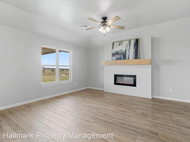 Building Photo - 3 br, 2 bath House - 609 Hackberry Ln.