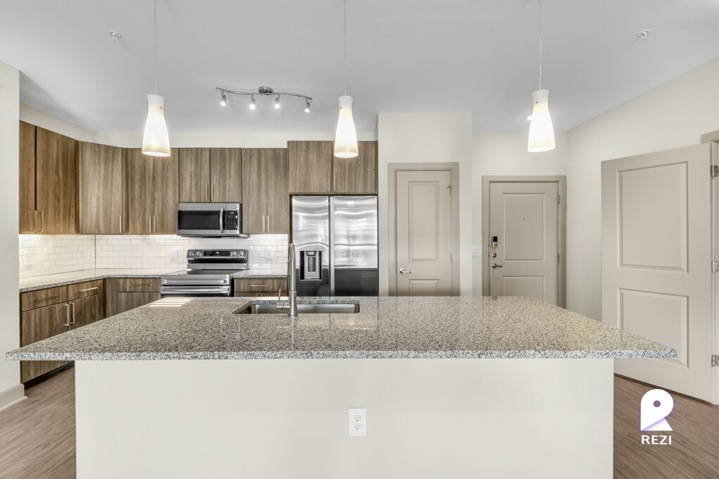 3300 Bay Area Blvd Unit 11305, La Porte, TX 77571 Room for Rent in La