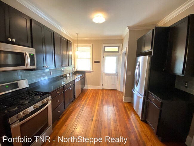 Building Photo - 4 br, 2.5 bath Apartment - 634 Neil Ave