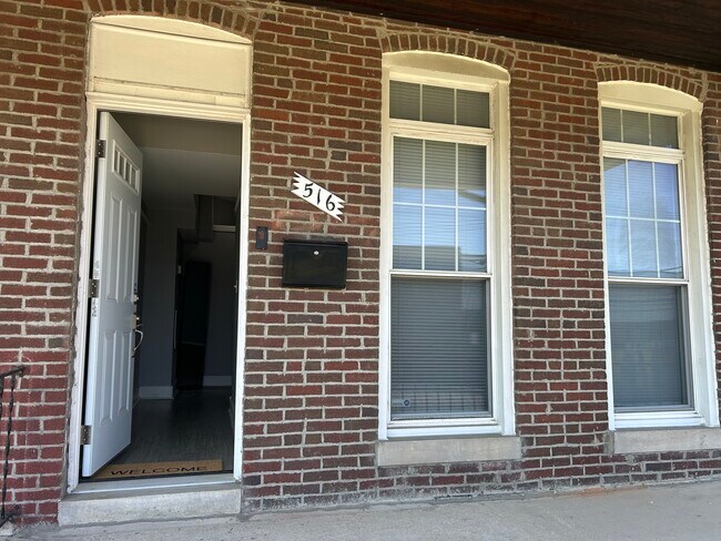Foto del edificio - 516 Woodbourne Ave