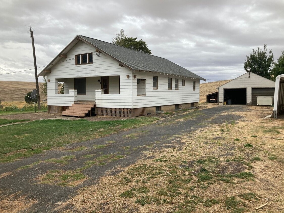 Primary Photo - Pet Friendly House Just Outside Pullman