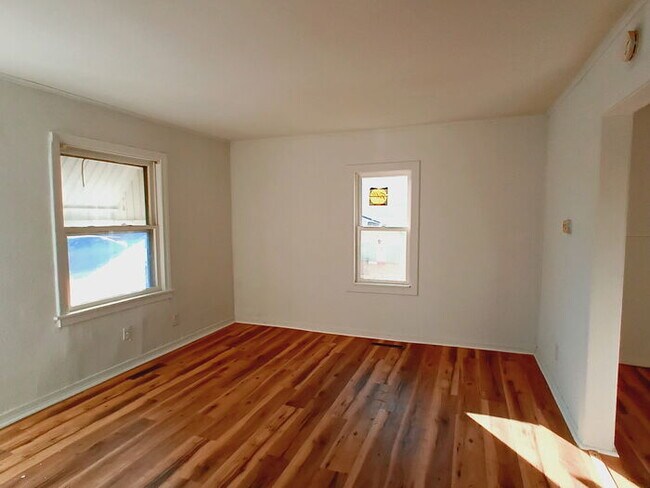 Foto del edificio - Completely Remodeled | Be the First to Live Here | Voucher Friendly