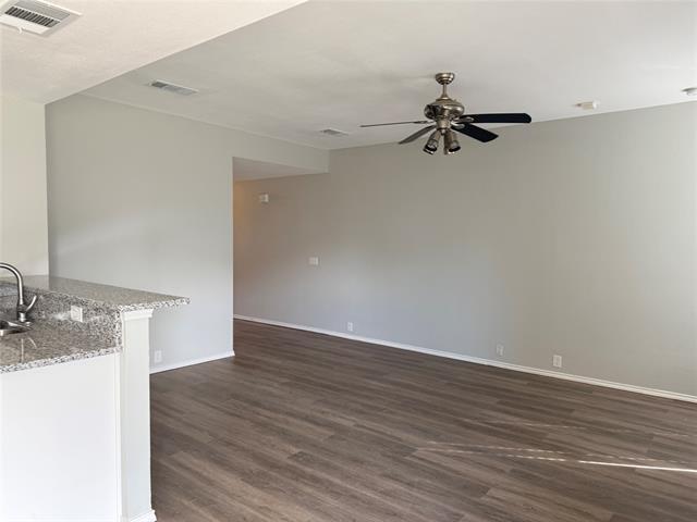 Building Photo - 1113 Greenbend Dr