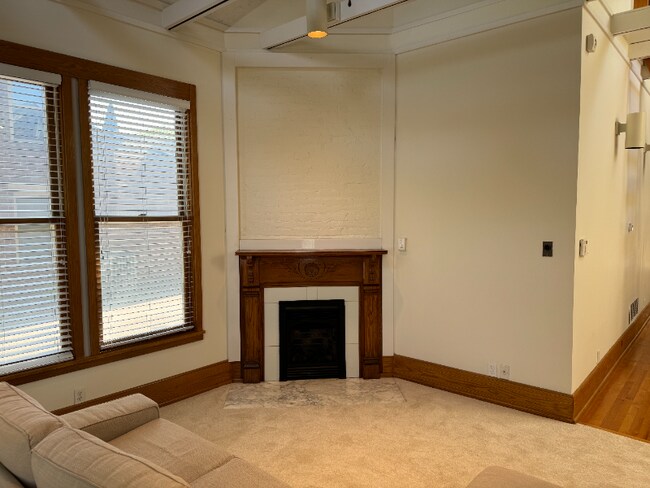 Foto del edificio - 814 N Park Ave