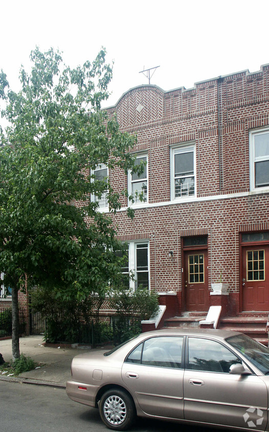 Foto principal - 1025 Longfellow Ave