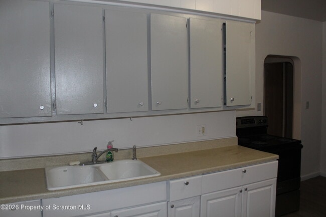 Foto del edificio - 715 Moosic St