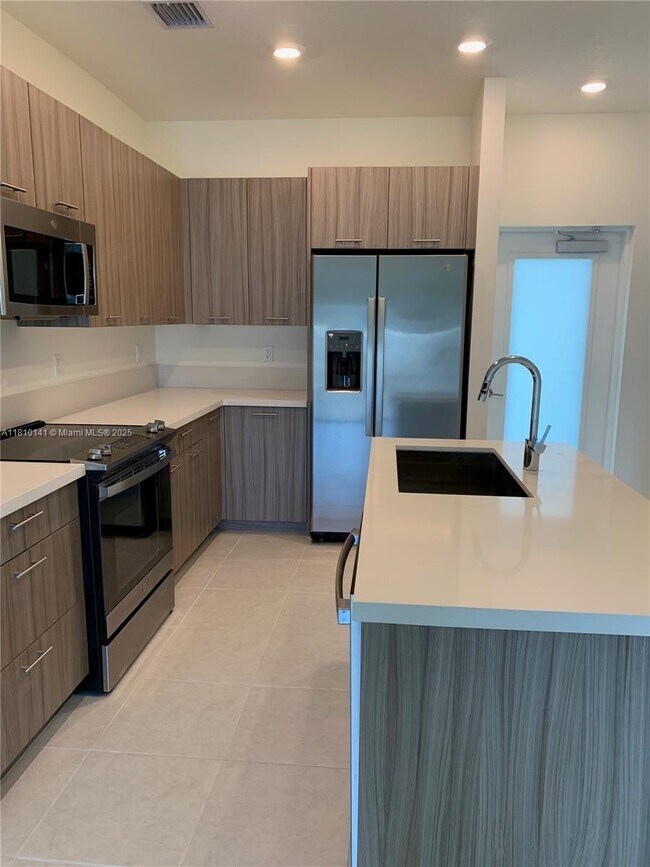 Foto del edificio - 8201 NW 41st St
