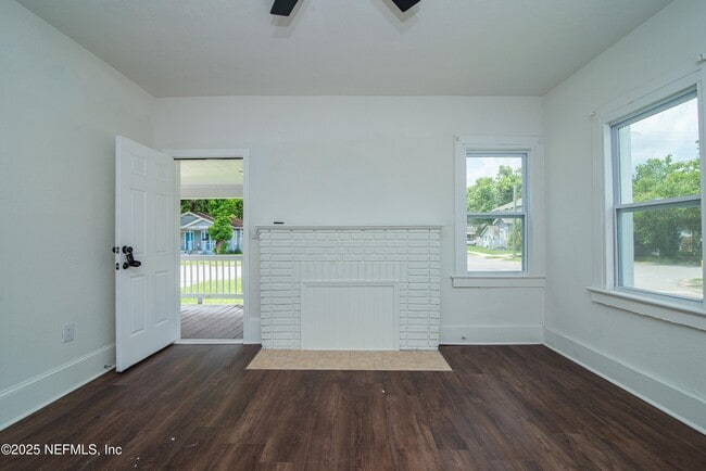 Building Photo - 3839 Springfield Blvd