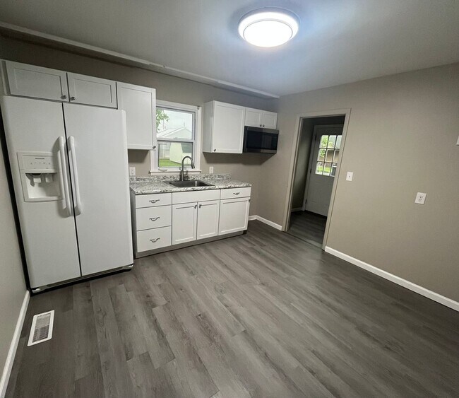 Foto del edificio - Two Bedroom House in Jerseyville