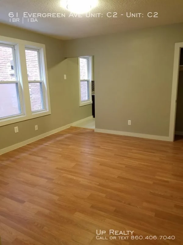 Building Photo - 59-61 Evergreen Ave