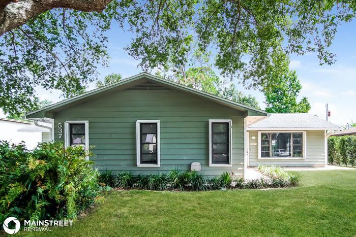 Foto principal - 537 ESCAROLE ST S E, PALM BAY, FL 32909