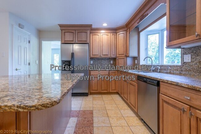 Foto del edificio - 17638 Mildred Ln