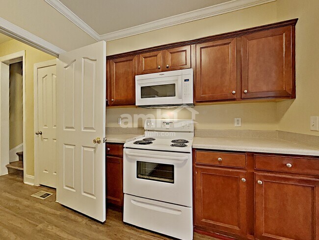Foto del edificio - 636 Osborne Ln