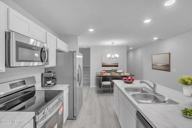 Foto del edificio - 832 Hartshill Pl