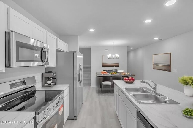 Photo - 832 Hartshill Pl Townhome