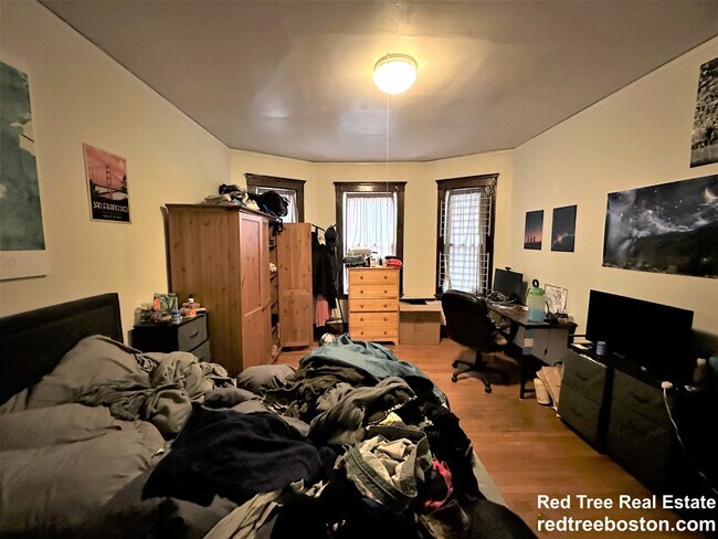 Building Photo - 87 Gardner St