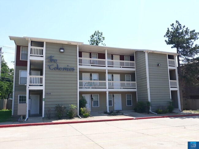 Building Photo - 1812 NW 39th St