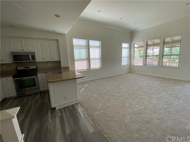 Building Photo - 74 Coralwood