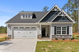 Building Photo - 324 Pine Laurel Dr
