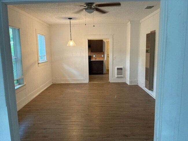 Foto del edificio - 3905 Stuart St