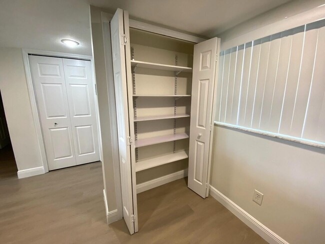 Building Photo - 1604 Palm Beach Trace Dr