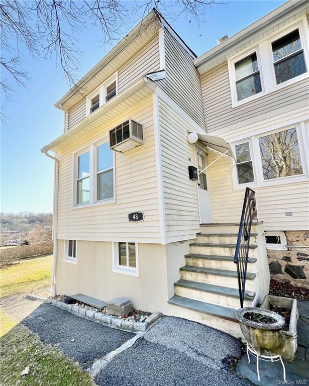 Building Photo - 48 Stafford St