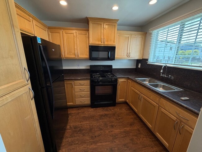 Interior Photo - Somerset Apartments