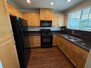 Interior Photo - Somerset Apartments
