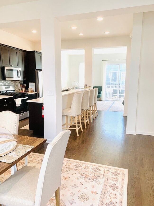 Foto del edificio - 33 Parkside Ln