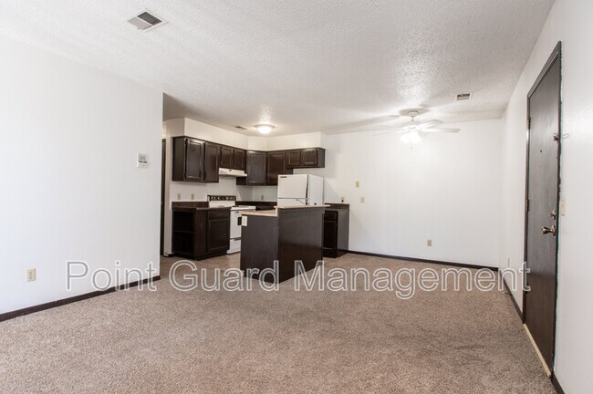 Foto del edificio - 900 N Waco Ave