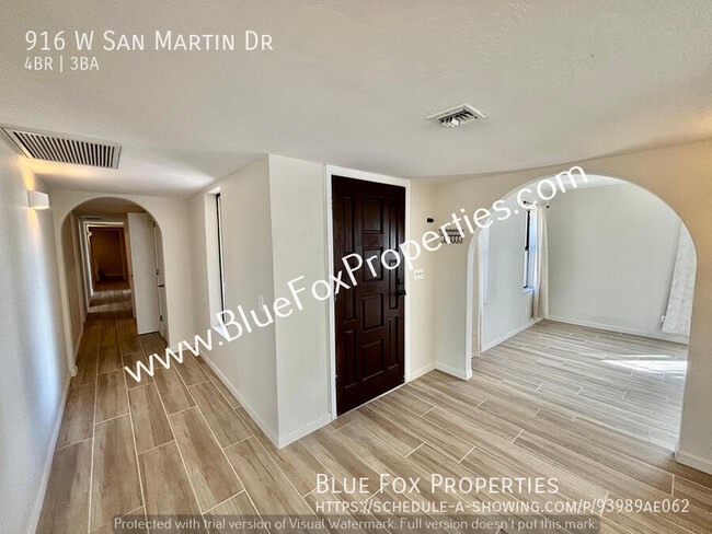 Foto del edificio - 916 W San Martin Dr