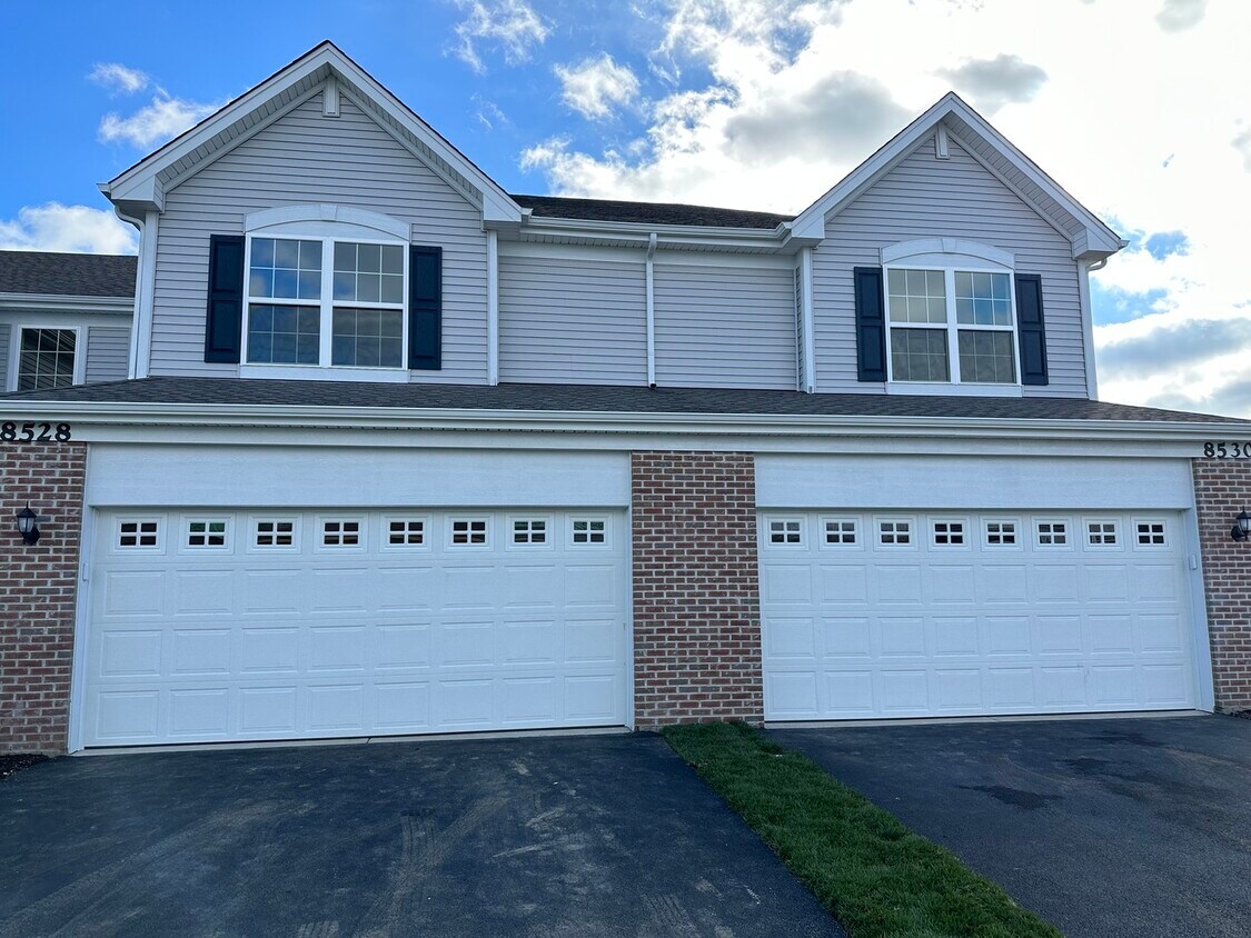 Foto principal - 8528 Stillwater Rd