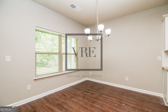 Foto del edificio - 133 Avonwood Cir