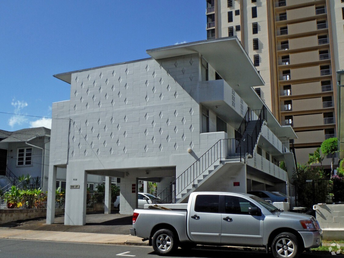 Building Photo - 932 Kinau St
