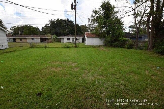 Building Photo - 3513 Monroe St