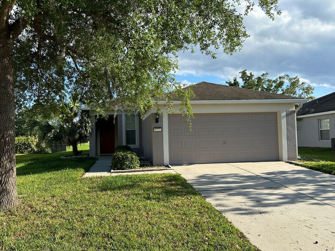 Primary Photo - Spacious 3 bedroom home with view of pond ...