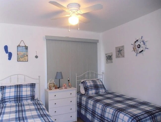 Bedroom 2 - 3550 Bay Sands Dr